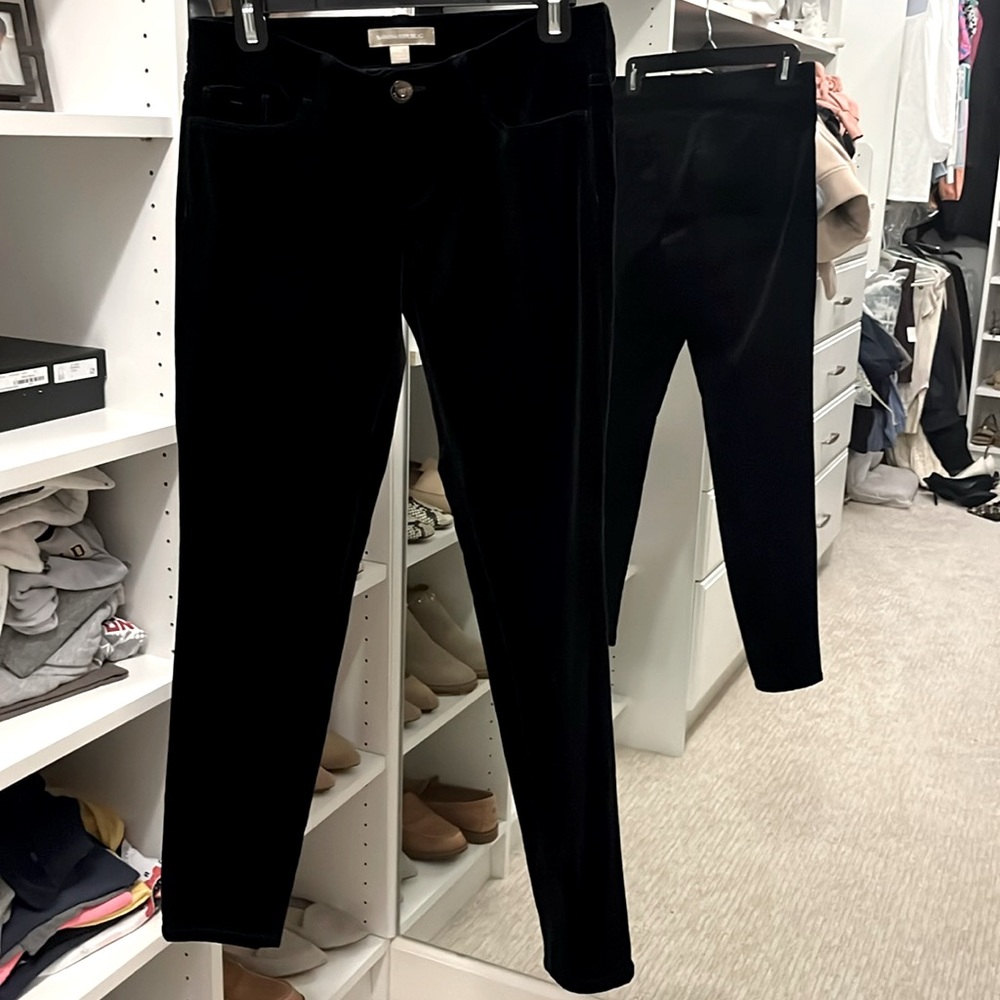 Black velvet banana republic, like new, Jean-style dress pants. Size 25.